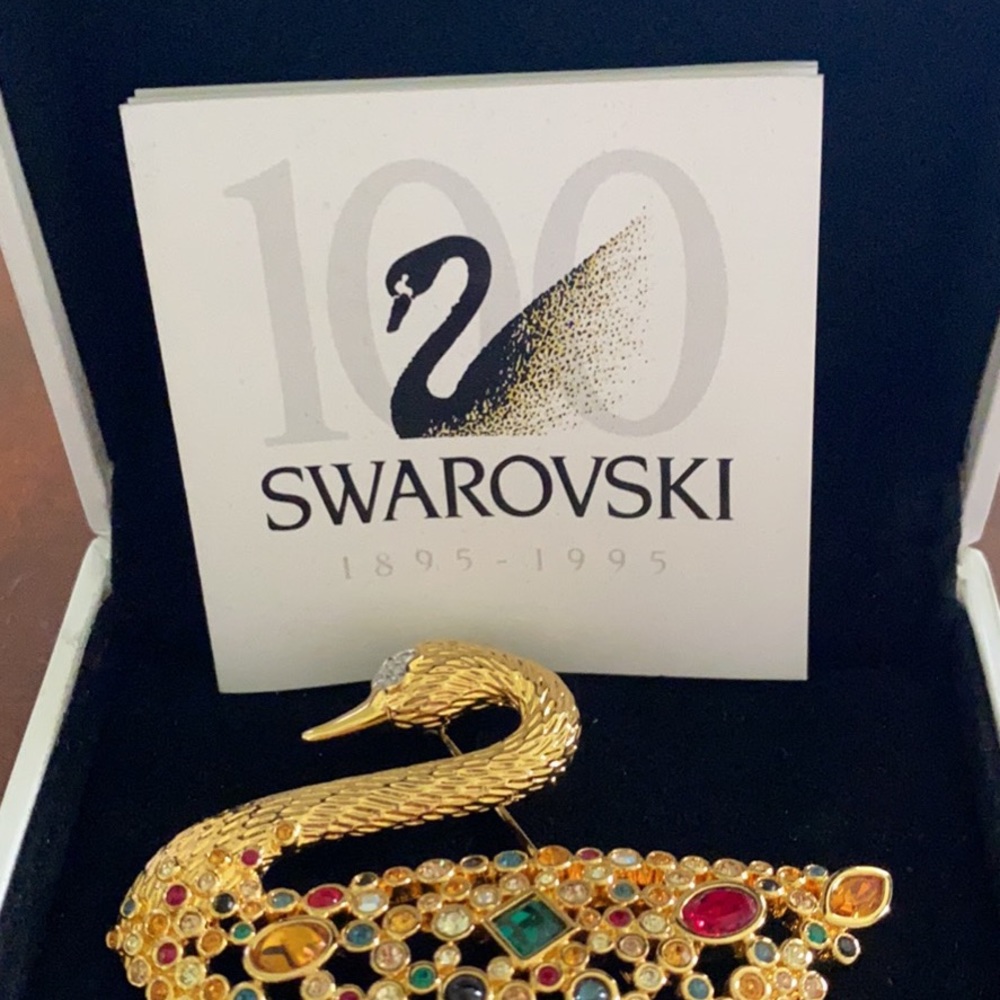 Swarovski  1995 Centanary Swan Brooch in perfect condition
